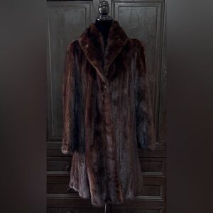 Henig Furs Mid Length Women’s Coat - Size Large